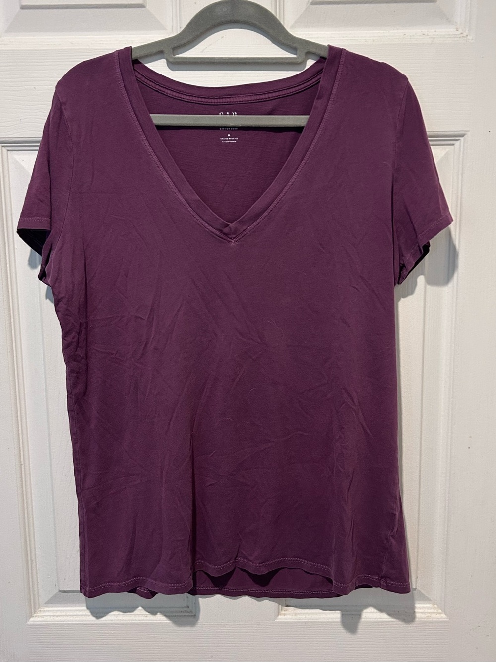 Gap V-neck T-shirt MD